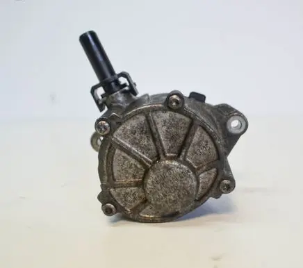 Mercedes-Benz C W204 Vacuum pump A6512300565
