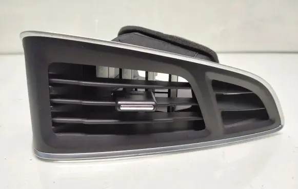 Ford Focus Dashboard side air vent grill/cover trim BM51018B08 BM51018B08ch