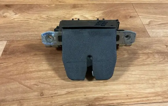 Opel Astra H Tailgate/trunk/boot lock/catch/latch 495058724 172850409