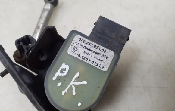Porsche Panamera (970) Air suspension front height level sensor 97034302103