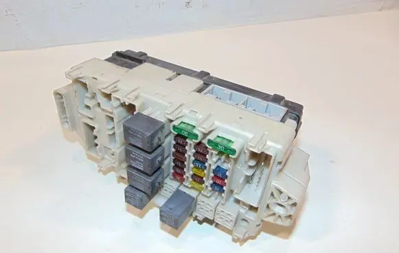 Mitsubishi Galant Fuse module MR537990 202160224