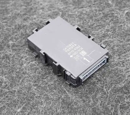 Toyota Prius (XW50) Gateway control module 8911147062