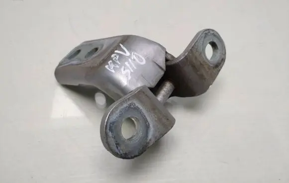 Toyota Auris E180 Front door upper hinge