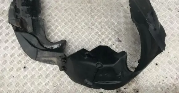 Ford Mondeo MK I Front wheel arch liner splash guards