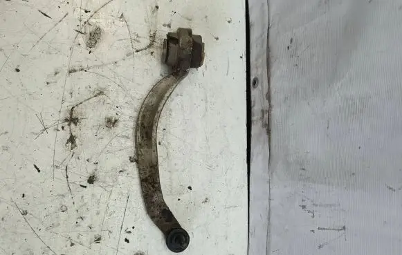 Audi A4 S4 B6 8E 8H Front lower control arm/wishbone