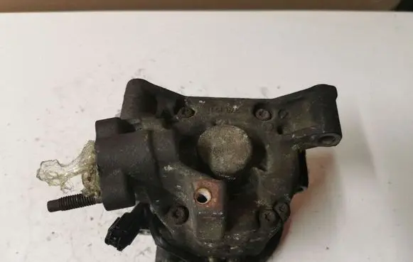 Nissan X-Trail T30 Air conditioning (A/C) compressor (pump) 92600ES60A 5060217410 681012105