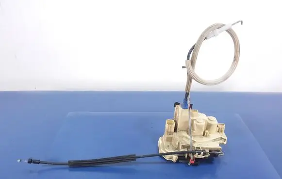 Fiat Panda 141 Front door lock 51963631