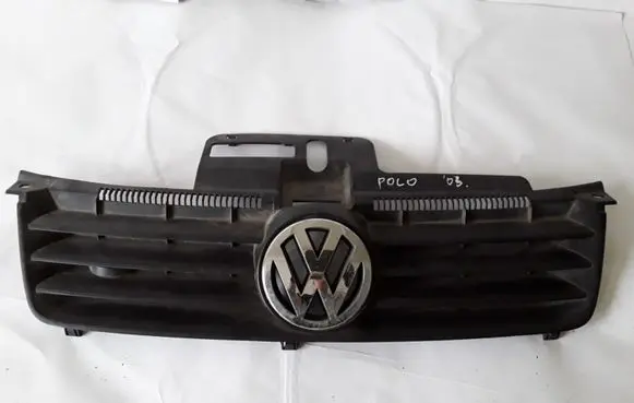 Volkswagen Polo Front bumper upper radiator grill 6Q0853653C