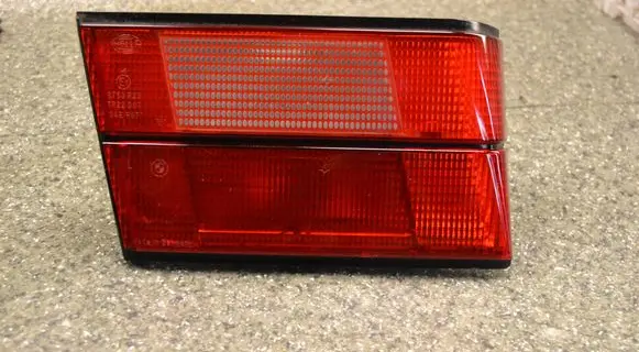 BMW 5 E34 Tailgate rear/tail lights 8769R23 13400100