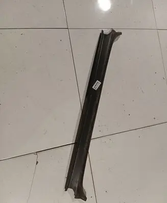 Audi A3 S3 8P Wiper trim 8P3827229A