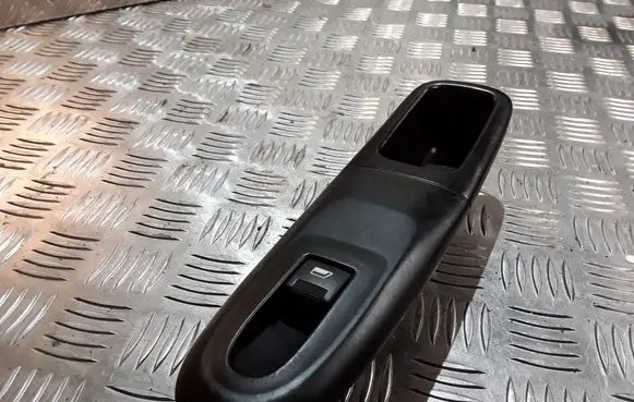 Peugeot 406 Electric window control switch