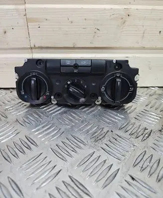 Volkswagen Golf Plus Climate control unit 1K0820047