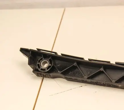 Citroen C4 I Picasso Front bumper mounting bracket 9656670980