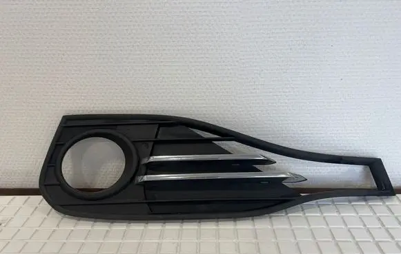 BMW 4 F32 F33 Front bumper lower grill 7309623 7309622 15857711