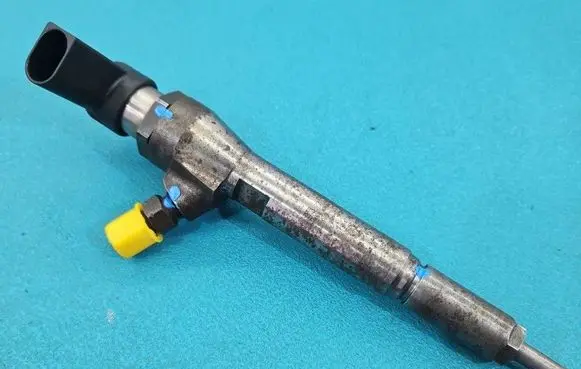 Renault Scenic III - Grand scenic III Fuel injector 166009445R IMPRK1583408