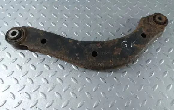 Cadillac XTS Rear upper control arm/wishbone 20921466 23216530