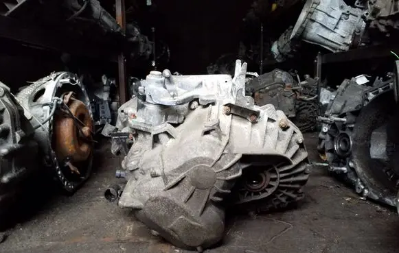 Opel Insignia A Manual 6 speed gearbox 55561696
