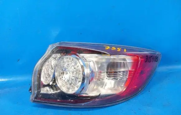 Mazda 3 II Boot/trunk interior light BBN851150C