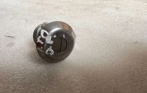 Suzuki Alto Front door lock (next to the handle) 