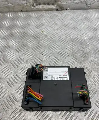 Nissan X-Trail T31 Comfort/convenience module 284B2JD11A 5WK46480 24A1000103
