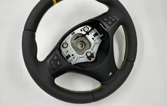 BMW 1 E82 E88 Steering wheel
