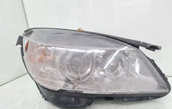 Mercedes-Benz C W204 Headlight/headlamp A2048203061