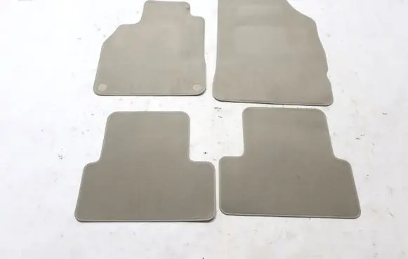 Renault Fluence Car floor mat set 749000382R