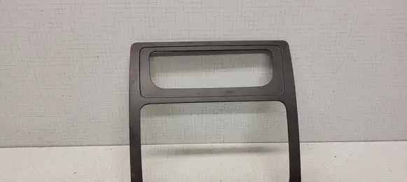 Volkswagen Caddy Radio/GPS head unit trim 2K5858061