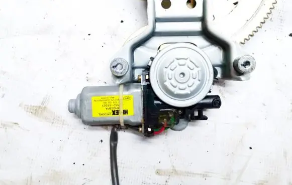 KIA Carnival Front door window regulator motor 0k5525856y 0k552-5856y