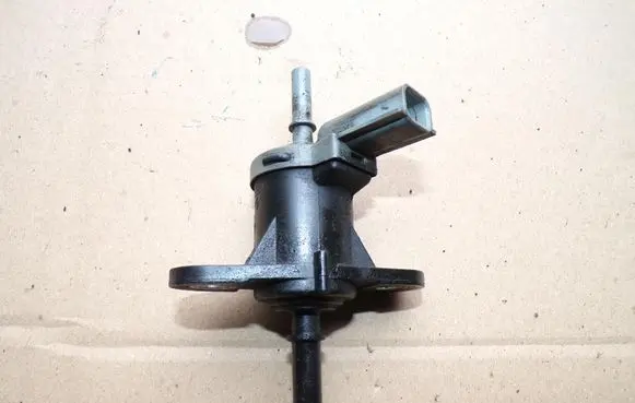 Renault Megane III Vacuum valve 8200806676