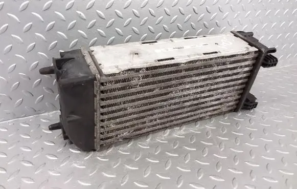 Citroen C4 I Intercooler radiator 9656503980