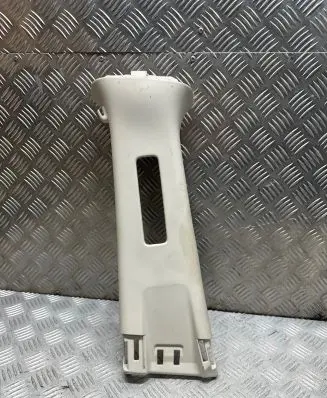 Honda CR-V (B) pillar trim (top) 84161T1GG011M1 P008410479