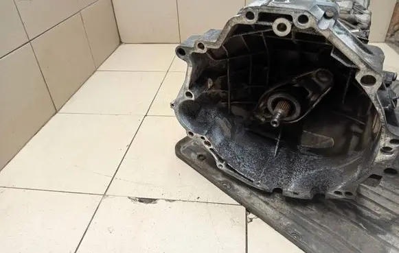 Manual 6 speed gearbox