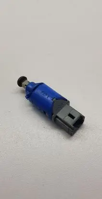 Renault Master III Brake pedal sensor switch 8200168239B
