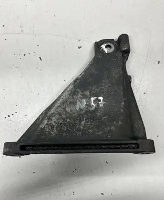 BMW X5 E70 Engine mounting bracket