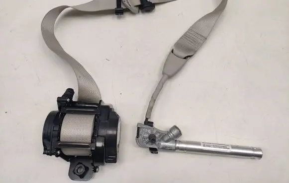 Chrysler Pacifica Front seatbelt P5LA361D2AE