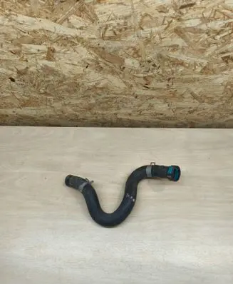 Engine coolant pipe/hose