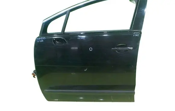 Volkswagen Golf VI Front door PRZOD LEWE