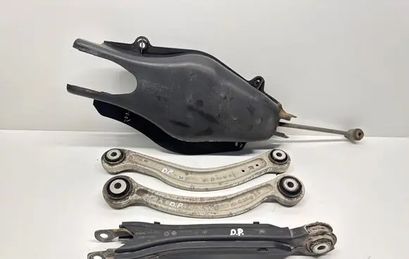 Mercedes-Benz C W204 Rear upper control arm/wishbone A2043520888 A2043521488