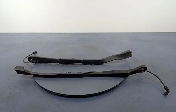 BMW 3 G20 G21 Front wiper blade arm 74278967427899