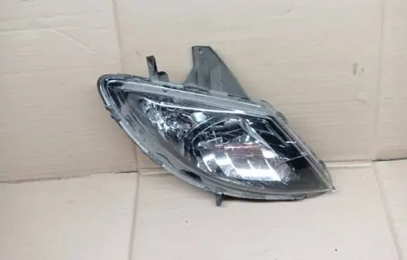 Hyundai ix20 Headlight/headlamp