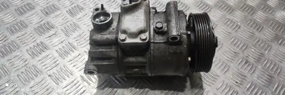 Volkswagen Golf V Air conditioning (A/C) compressor (pump) 1K0820859F