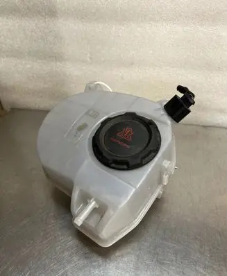 Audi A3 8Y Coolant expansion tank/reservoir DOAUDIA38Y