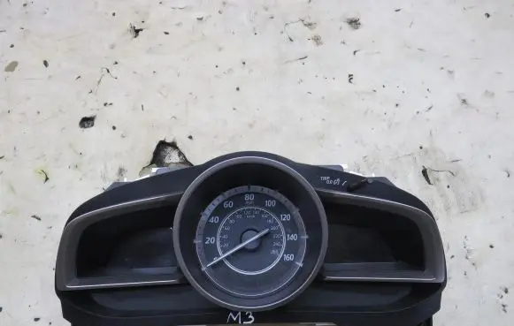 Mazda 3 II Speedometer (instrument cluster) BHR155430
