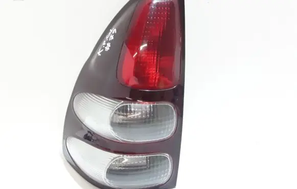 Toyota Land Cruiser (J120) Rear/tail lights