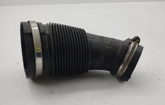 Audi Q5 SQ5 Air intake hose/pipe 04l129661