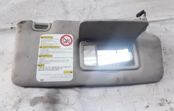 Subaru Legacy Sun visor