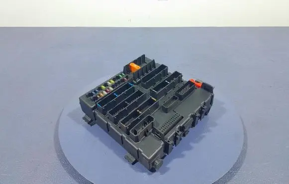 Opel Vectra C Fuse box set 13112912