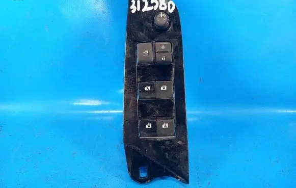 Toyota Prius xw60 Electric window control switch 8404047070