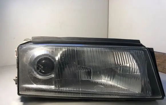 Skoda Octavia Mk1 (1U) Headlight/headlamp 1U1941016E